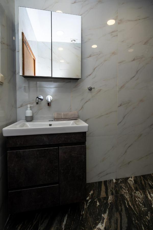 Magdalene'S Premium Apartments Ofrinion Ngoại thất bức ảnh