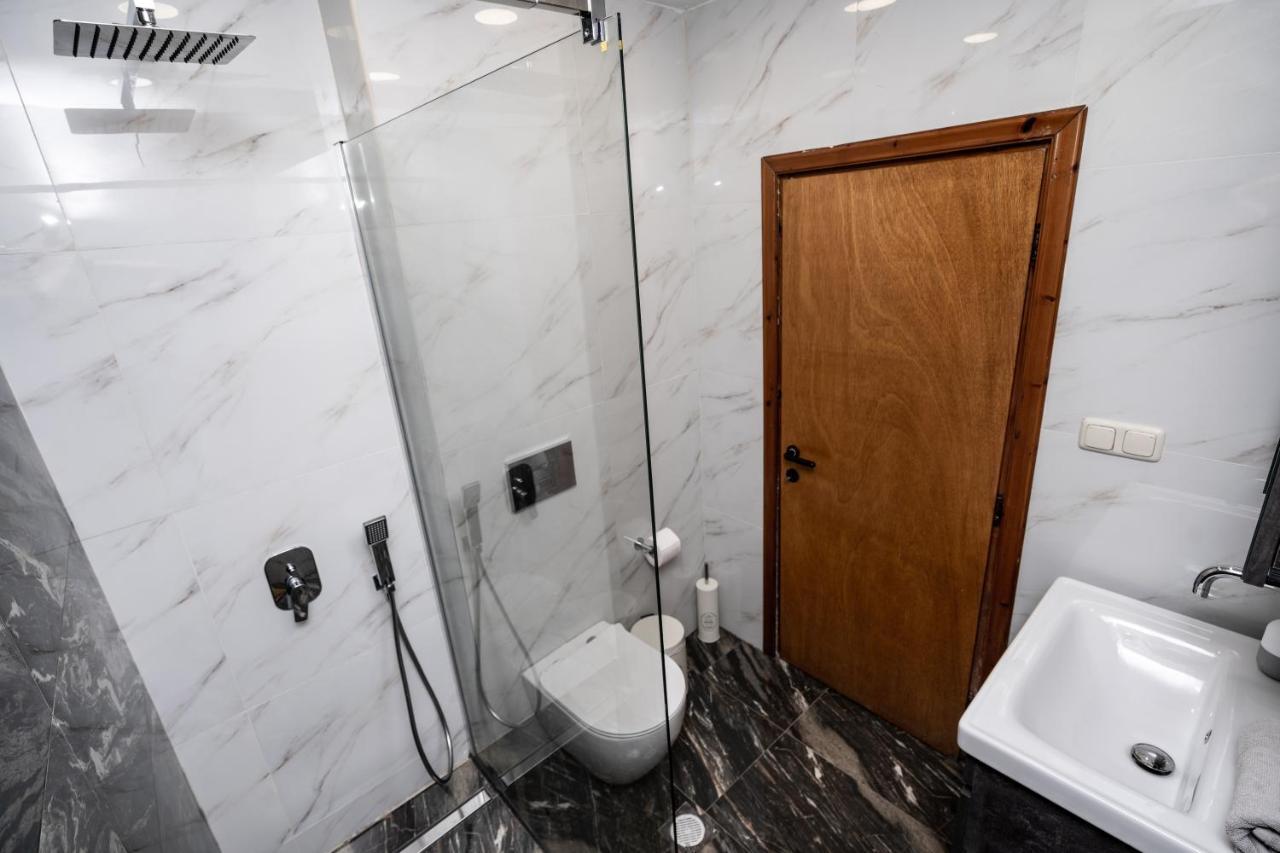 Magdalene'S Premium Apartments Ofrinion Ngoại thất bức ảnh