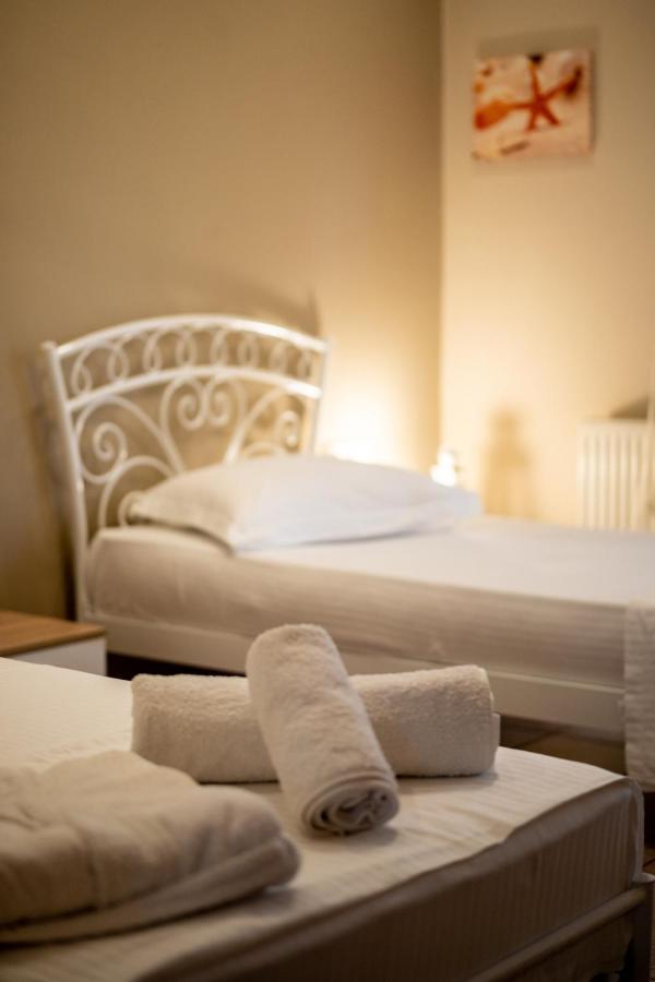 Magdalene'S Premium Apartments Ofrinion Ngoại thất bức ảnh