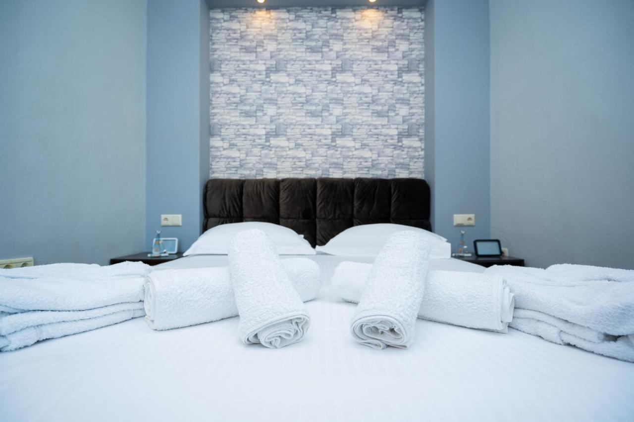 Magdalene'S Premium Apartments Ofrinion Ngoại thất bức ảnh