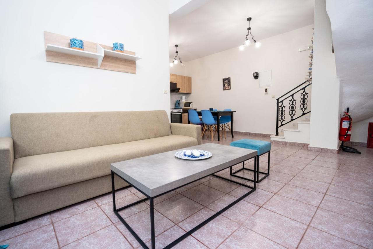 Magdalene'S Premium Apartments Ofrinion Ngoại thất bức ảnh