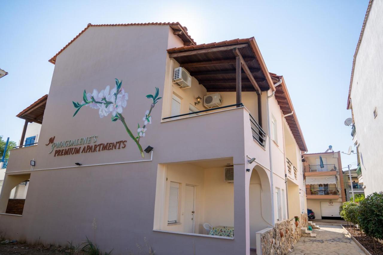Magdalene'S Premium Apartments Ofrinion Ngoại thất bức ảnh